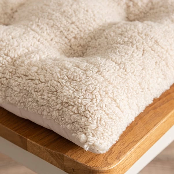 Dunelm Faux Shearling Seat Pad - Image 2
