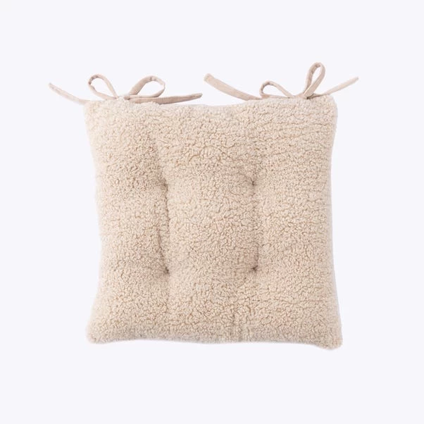 Dunelm Faux Shearling Seat Pad - Image 4